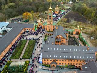 Более 100 тысяч верующих ожидают в Голосеевском монастыре Киева 30 октября